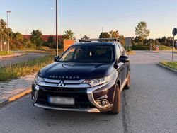 Blau Gebraucht 2017 Mitsubishi Outlander Top SUV | 13.900 € (Fairer Preis)