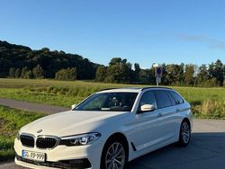 Weiß Gebraucht 2018 BMW 520 Sport Line Kombi | 22.490 € (Fairer Preis)