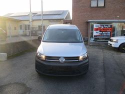 Silber Gebraucht 2018 VW Caddy Maxi Van / Kleinbus | 9.900 €
