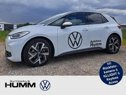Gletscherweiß metallic Gebraucht 2023 VW ID.3 Pro Kleinwagen | 31.900 € (Etwas zu teuer)