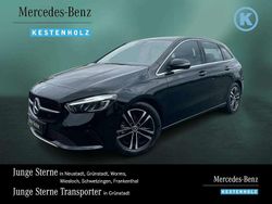 Kosmosschwarz Gebraucht 2024 Mercedes B200 Progressive Van / Kleinbus | 36.490 € (Teuer)
