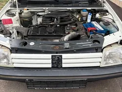 Weiß Gebraucht 1991 Peugeot 205 Kleinwagen | 4.900 €