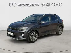 Grau Gebraucht 2019 Kia Stonic Spirit SUV | 13.880 € (Guter Preis)