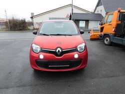 Rot Gebraucht 2017 Renault Twingo LIMITED Kleinwagen | 7.350 € (Fairer Preis)