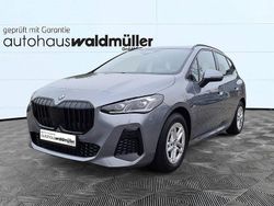 Grau Gebraucht 2024 BMW 220 Active Tourer M Sport Van / Kleinbus | 37.300 €