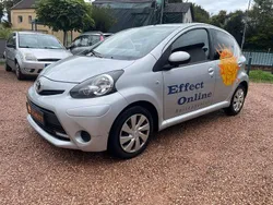 Silber Gebraucht 2012 Toyota Aygo Connect Style Kleinwagen | 2.490 € (Guter Preis)