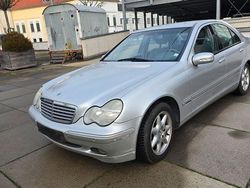 Silber Gebraucht 2001 Mercedes C240 Elegance Limousine | 1.950 € (Guter Preis)