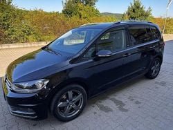 Schwarz Gebraucht 2017 VW Touran Sound Van / Kleinbus | 19.200 € (Fairer Preis)