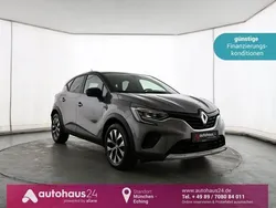 Grau Gebraucht 2023 Renault Captur Evolution SUV | 21.970 € (Fairer Preis)