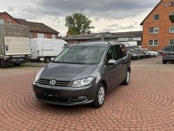 Grau Gebraucht 2015 VW Sharan Highline Van / Kleinbus | 17.399 € (Guter Preis)
