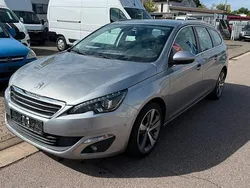 Blau Gebraucht 2016 Peugeot 308 Allure Kombi | 7.999 € (Guter Preis)