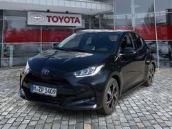 Mysticschwarz mica Gebraucht 2025 Toyota Yaris Hybrid Limousine | 20.990 € (Superpreis)