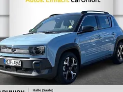 Kumulusblau, black pearlschwarz metallic Gebraucht 2025 Renault 4 E-Tech Komfort SUV | 36.395 €