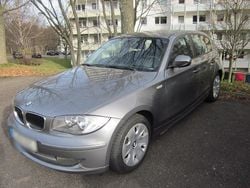 Grau Gebraucht 2010 BMW 116 Kleinwagen | 4.000 € (Superpreis)