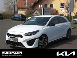 Carraraweiß Gebraucht 2025 Kia Ceed GT-Line Limousine | 26.449 € (Guter Preis)