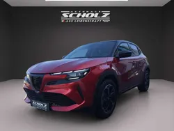 Rot Gebraucht 2024 Alfa Romeo Junior Edizione Speciale SUV | 43.890 € (Teuer)