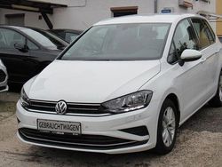 Weiß Gebraucht 2019 VW Golf Sportsvan Highline Van / Kleinbus | 15.990 € (Guter Preis)