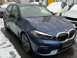 Phytonicblau metallic Gebraucht 2022 BMW 118 Shadowline Kleinwagen | 23.750 € (Guter Preis)