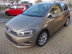 Gold Gebraucht 2015 VW Golf Sportsvan Highline Van / Kleinbus | 12.450 € (Guter Preis)