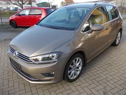 Gold Gebraucht 2015 VW Golf Sportsvan Highline Van / Kleinbus | 12.495 € (Guter Preis)