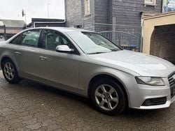 Silber Gebraucht 2010 Audi A4 Attraction Limousine | 7.300 € (Fairer Preis)