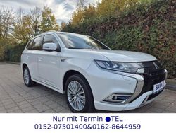 Diamond/silky white Gebraucht 2018 Mitsubishi Outlander P-HEV Top SUV | 16.950 € (Fairer Preis)