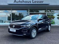 Deep black perleffekt Gebraucht 2020 VW T-Roc Style SUV | 25.370 € (Fairer Preis)