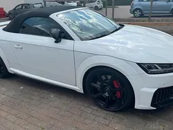 Grau Gebraucht 2023 Audi TT Roadster Exclusive Cabrio | 62.500 € (Guter Preis)