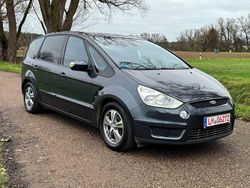 Grau Gebraucht 2007 Ford S-MAX Titanium Van / Kleinbus | 3.499 € (Fairer Preis)