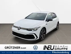 Weiß Gebraucht 2024 VW Golf VIII R-line Kleinwagen | 29.900 € (Guter Preis)