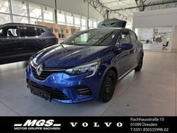Stahlblau Gebraucht 2022 Renault Clio V Intens Limousine | 17.580 € (Guter Preis)