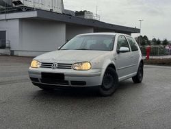 Silber Gebraucht 1998 VW Golf IV Kleinwagen | 1.500 € (Fairer Preis)