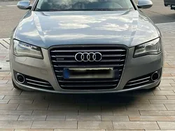 Grau Gebraucht 2010 Audi A8 Ambiente Limousine | 13.490 € (Guter Preis)