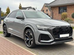 Grau Gebraucht 2023 Audi RS Q8 Sport SUV | 89.990 € (Superpreis)