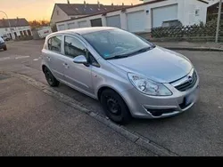 Silber Gebraucht 2007 Opel Corsa Kleinwagen | 2.100 € (Guter Preis)