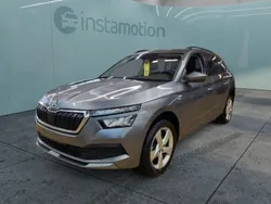 Grau Gebraucht 2023 Skoda Kamiq Ambition SUV | 23.979 € (Fairer Preis)