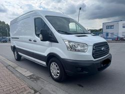 Weiß Gebraucht 2016 Ford Transit Trend Van / Kleinbus | 11.850 € (Teuer)