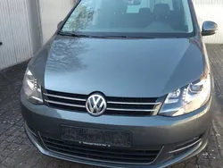 Grau Gebraucht 2019 VW Sharan Highline Van / Kleinbus | 23.900 € (Guter Preis)