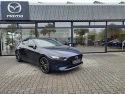 Deep crystal blue (metallic) Gebraucht 2024 Mazda 3 Homura-Line Limousine | 24.900 € (Fairer Preis)