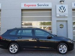 Deep black perleffekt Gebraucht 2022 VW Golf VIII Life Kombi | 22.490 € (Guter Preis)