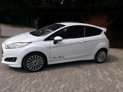 Weiß Gebraucht 2013 Ford Fiesta Sport Kleinwagen | 5.500 € (Fairer Preis)