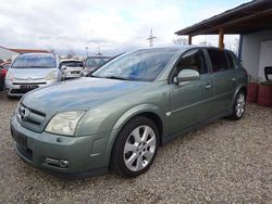 Grün Gebraucht 2003 Opel Signum Cosmo Kleinwagen | 1.300 € (Guter Preis)