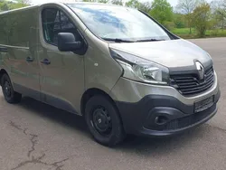 Braun Gebraucht 2015 Renault Trafic Van | 6.490 € (Guter Preis)