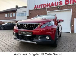 Rot Gebraucht 2019 Peugeot 2008 Allure SUV | 14.950 € (Fairer Preis)