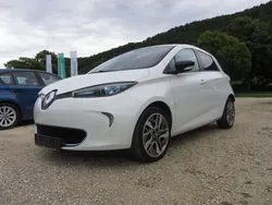 Weiß Gebraucht 2014 Renault Zoe Zen Kleinwagen | 7.500 € (Etwas zu teuer)