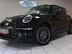 Midnightblack met Gebraucht 2025 Mini Cooper Classic Kleinwagen | 28.900 € (Etwas zu teuer)