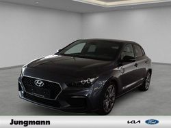 Grau Gebraucht 2020 Hyundai i30 N Line Limousine | 19.990 € (Etwas zu teuer)