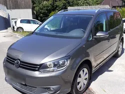 Grau Gebraucht 2013 VW Touran Life Van / Kleinbus | 8.950 € (Superpreis)