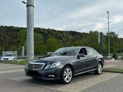 Schwarz Gebraucht 2009 Mercedes E350 Avantgarde Limousine | 10.200 € (Fairer Preis)