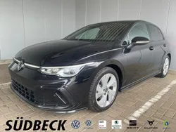 Deep black perleffekt (metallic) Gebraucht 2022 VW Golf VIII R-line Limousine | 26.691 € (Teuer)